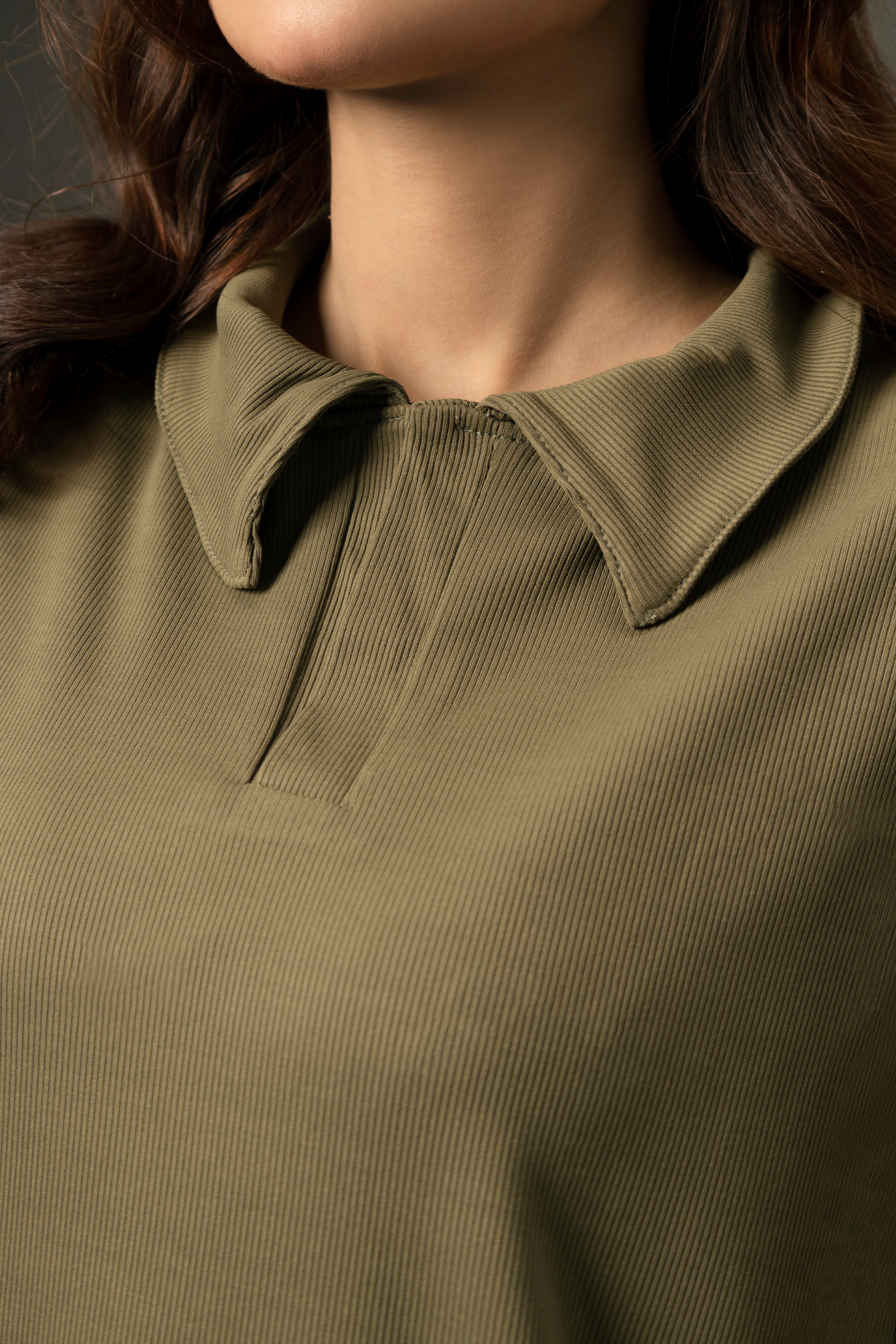UNISEX OLIVE GREEN KNTTED POLO SHIRT