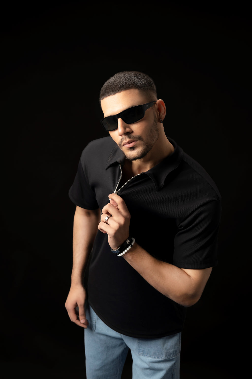 UNISEX BLACK KNTTED POLO SHIRT