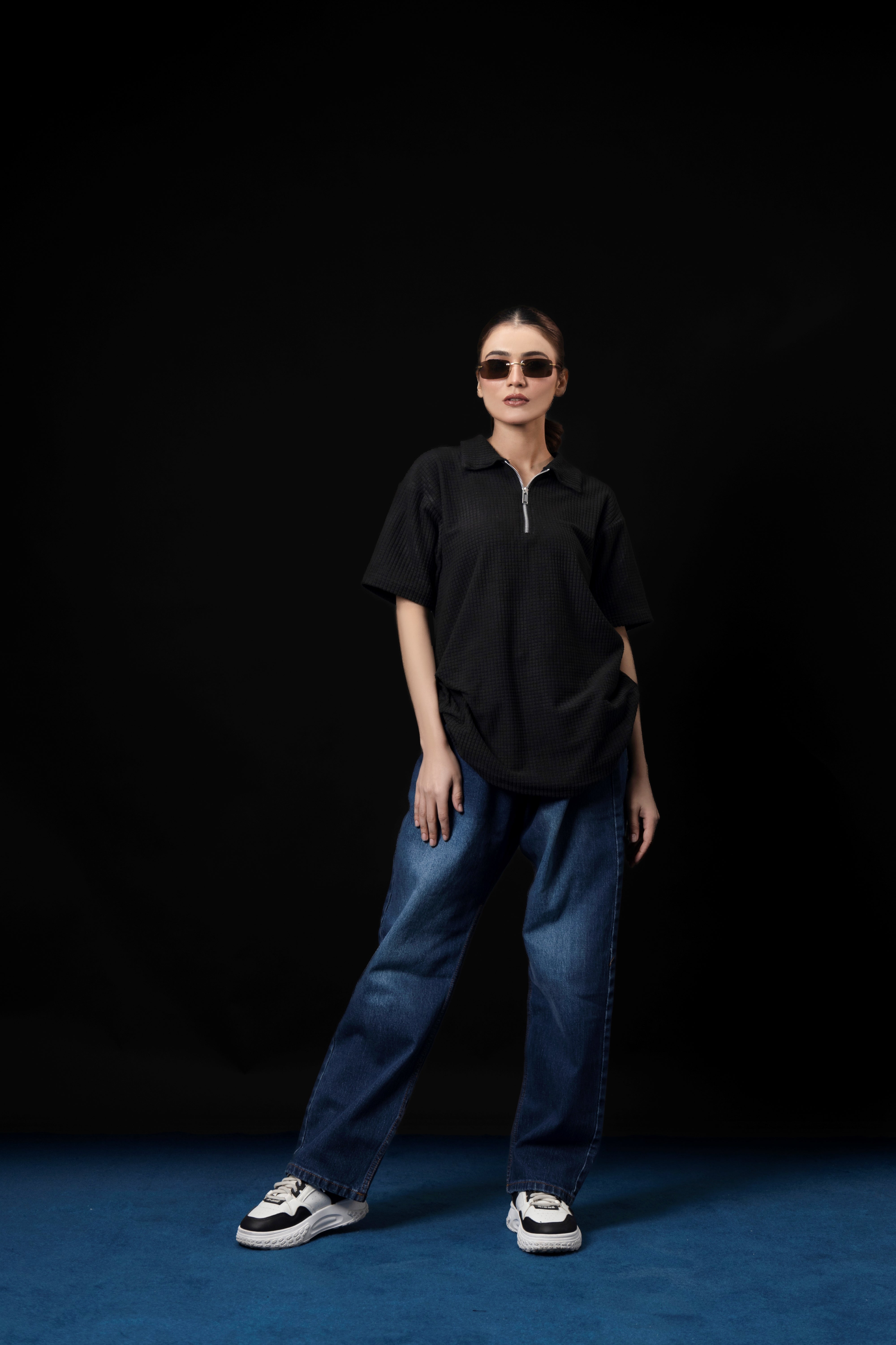 UNISEX BLACK BOXY KNTTED POLO SHIRT Secondary image