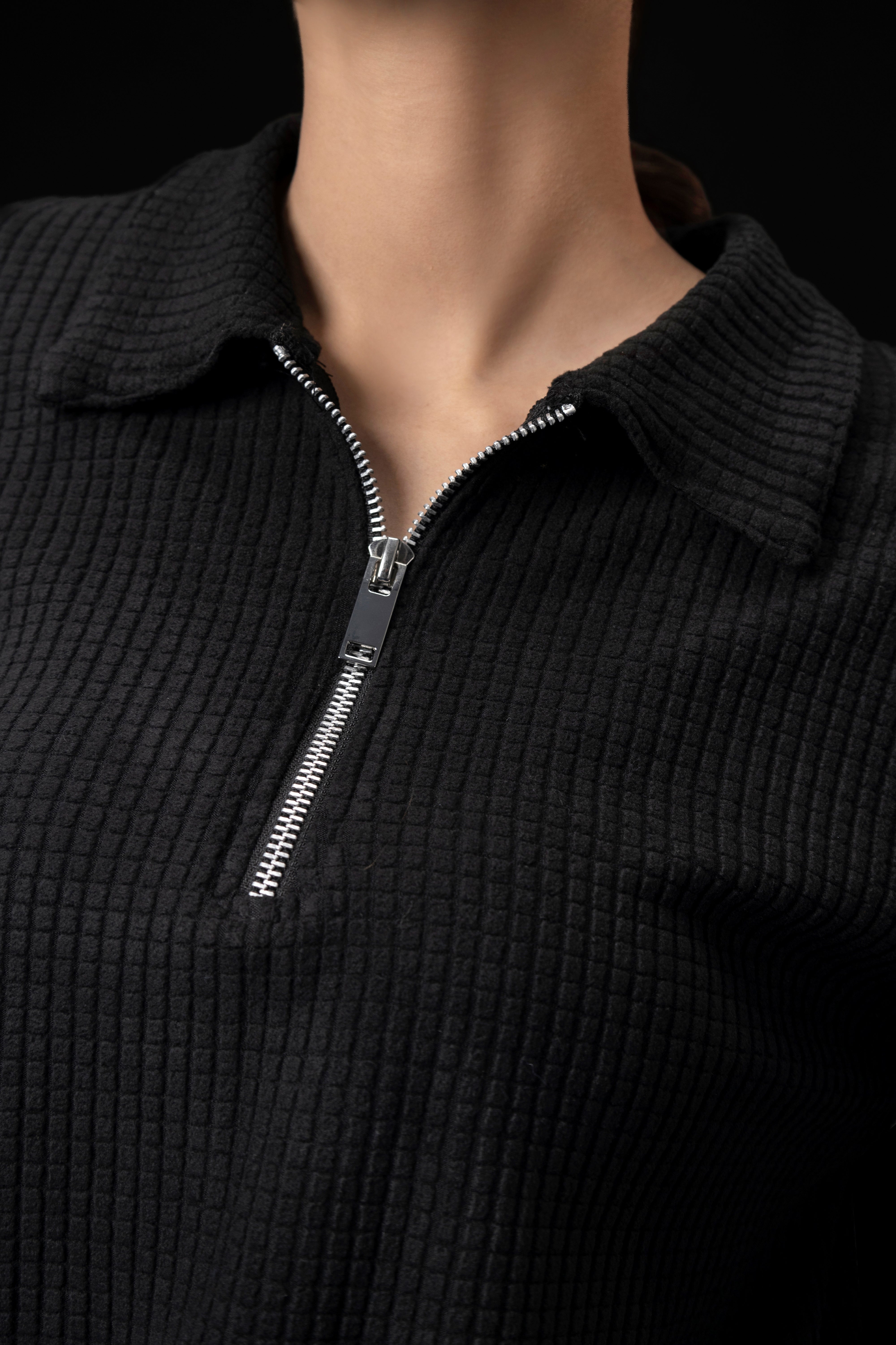 UNISEX BLACK BOXY KNTTED POLO SHIRT